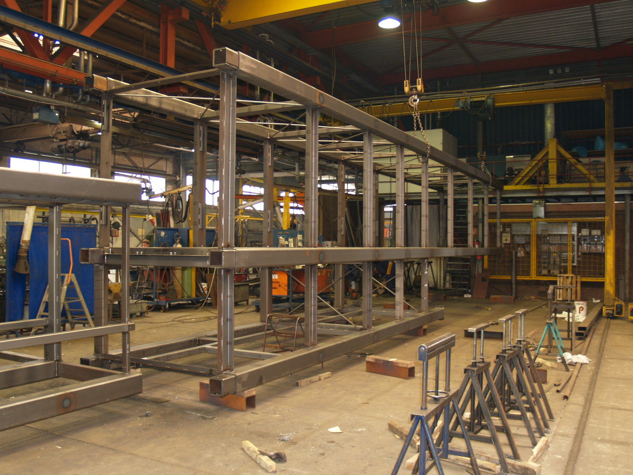 AfbeeldingVoorbeelden stalen liftschachten