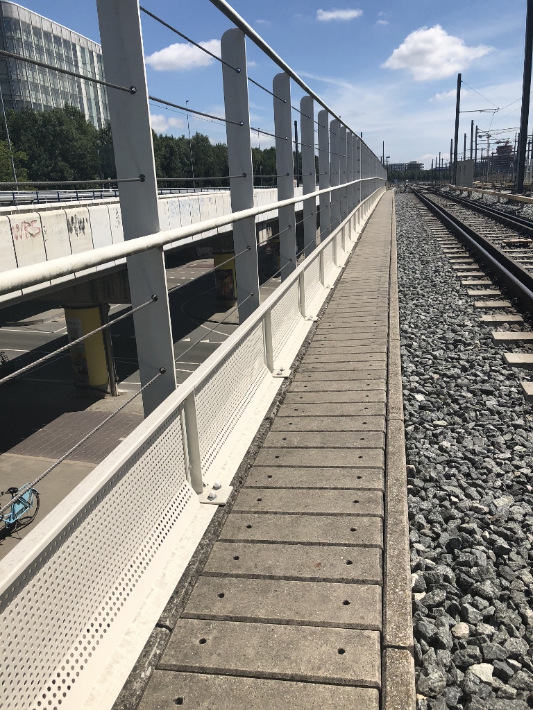 Afbeelding Schoprand langs metroviaduct