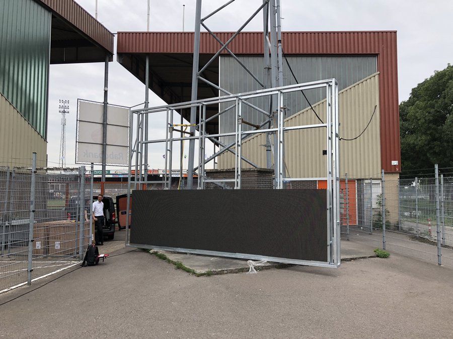 AfbeeldingAchterconstructie videowalls FC Volendam