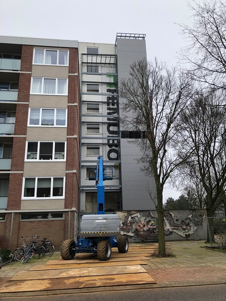 AfbeeldingLiftschacht Kooimeerflat te Alkmaar