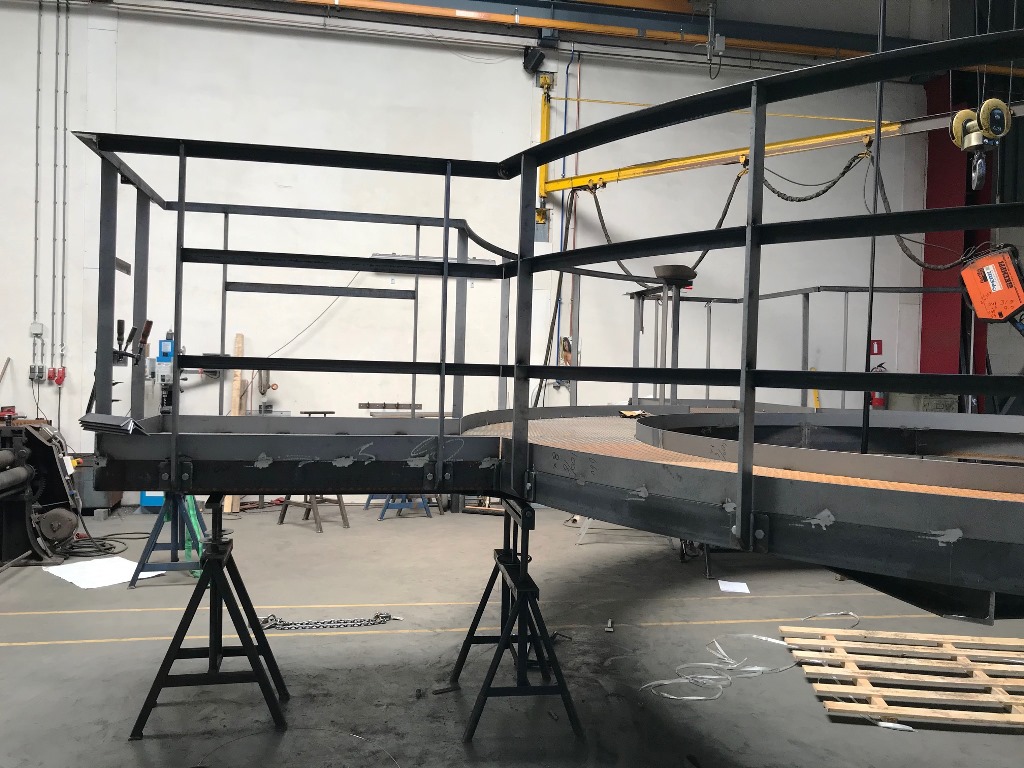 AfbeeldingBordesconstructie t.b.v. schoorsteen