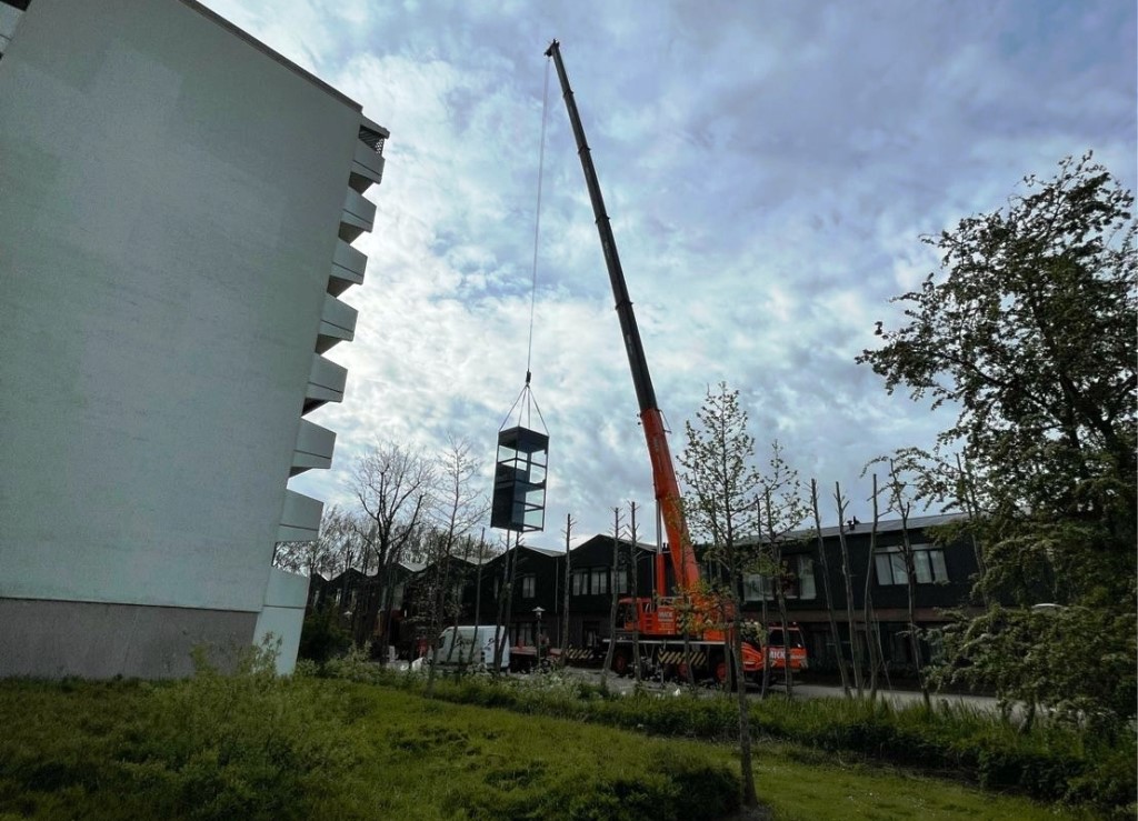 AfbeeldingLiftschacht verpleeghuis Hogewey te Weesp